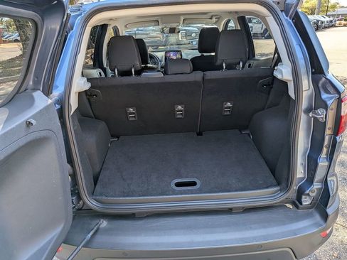Used 2021 Ford EcoSport SE image 32