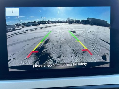 Used 2022 Ford Escape SE image 31