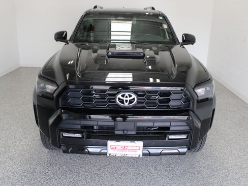 Used 2025 Toyota 4Runner TRD Sport Premium AWD/4WD image 3