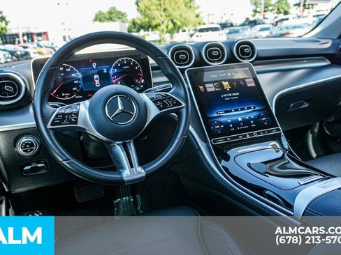Used 2025 Mercedes-Benz C 300 Sedan image 27