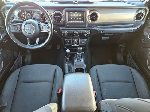 Used 2022 Jeep Gladiator Sport image 9