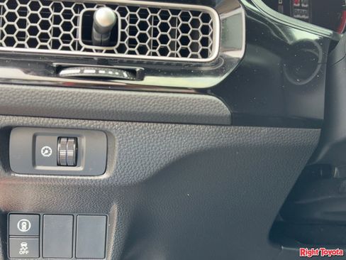 Used 2023 Honda Civic Sport image 30