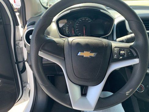 Used 2020 Chevrolet Sonic LS image 6