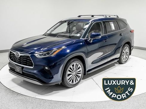 Used 2020 Toyota Highlander Platinum AWD/4WD image 1