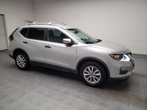 Used 2019 Nissan Rogue SV FWD image 11