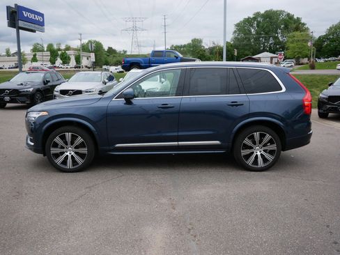 Certified 2025 Volvo XC90 B6 Ultra AWD/4WD image 4
