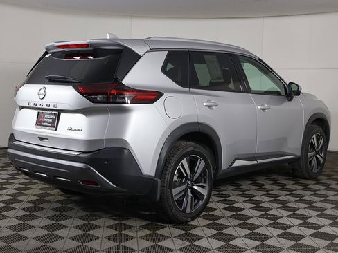 Used 2022 Nissan Rogue SL image 10