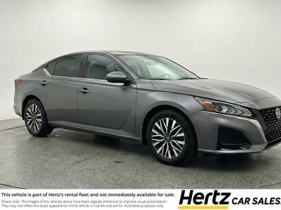 Used 2025 Nissan Altima 2.5 SV