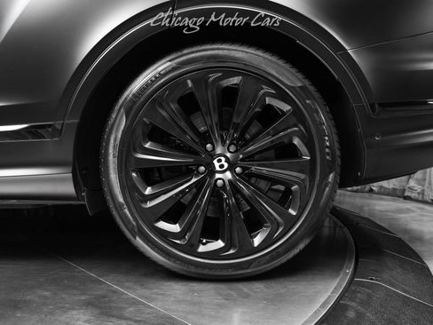 Used 2021 Bentley Bentayga AWD/4WD image 58