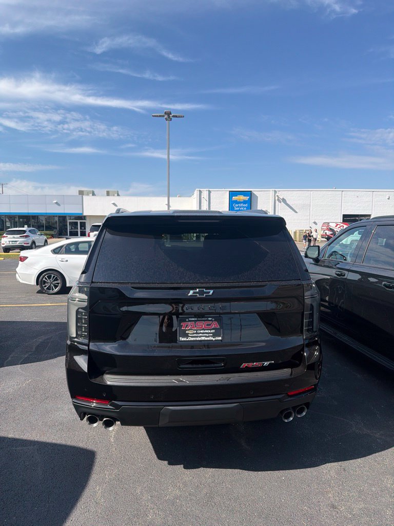 New 2027 Chevrolet Tahoe RST w/ Comfort Package AWD/4WD image 9