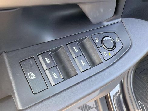 Used 2025 BMW 530i xDrive AWD/4WD image 26
