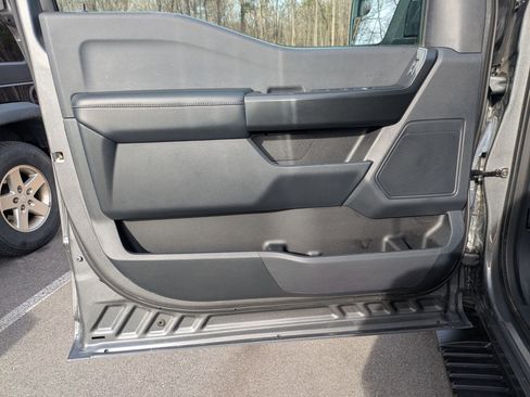 Certified 2022 Ford F150 XL w/ STX Appearance Package image 10