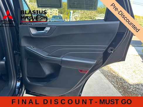 Used 2025 Ford Escape ST-Line FWD image 40