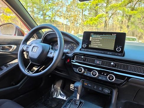 Used 2025 Honda Civic Sport image 13
