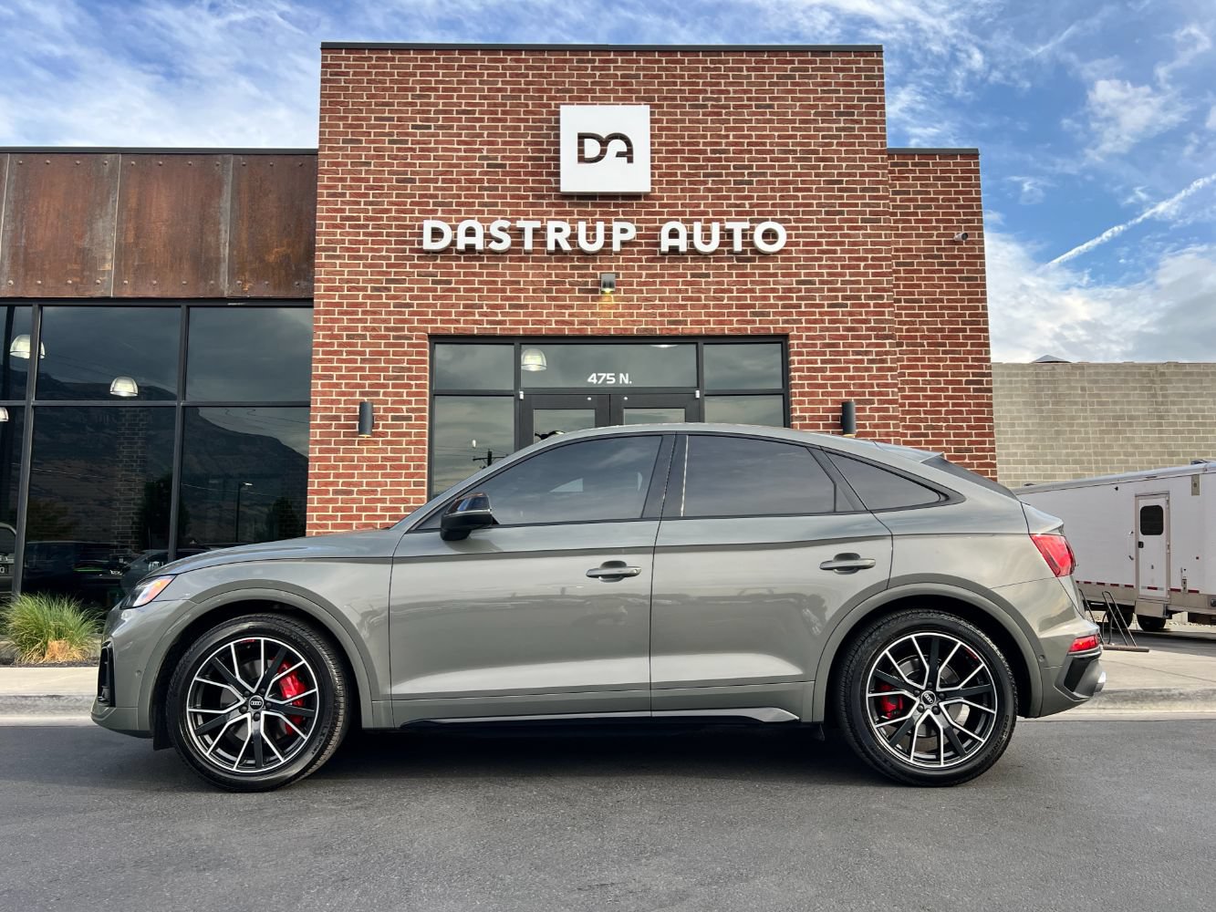 Used 2023 Audi SQ5 Prestige w/ Prestige Package AWD/4WD image 3