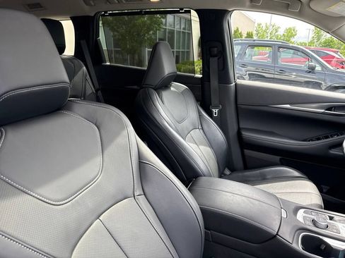 Certified 2023 INFINITI QX60 Luxe w/ Cargo Package AWD/4WD image 33