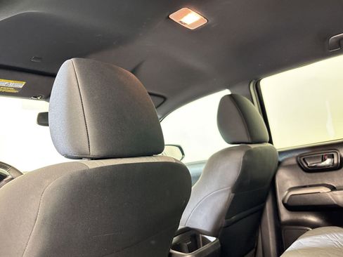 Used 2023 Toyota Tacoma TRD Off-Road image 32