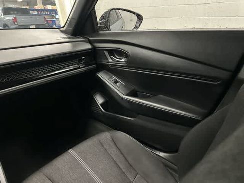 Used 2023 Honda Accord Sport image 13