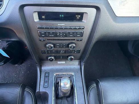 Used 2013 Ford Mustang GT Premium RWD image 10
