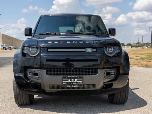 Used 2023 Land Rover Defender 110 V8 AWD/4WD image 2