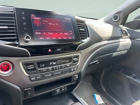 Used 2021 Honda Ridgeline RTL image 19