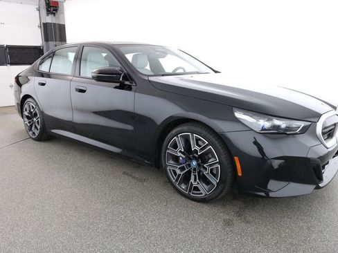 Used 2024 BMW i5 M60 w/ Premium Package image 3