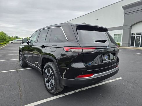 Used 2022 Jeep Grand Cherokee Limited 4xe w/ Luxury Tech Group II AWD/4WD image 8