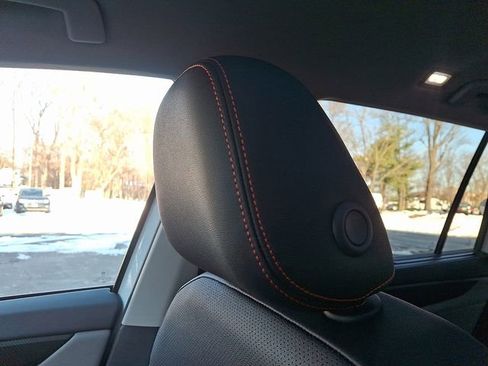 Used 2025 Volkswagen Atlas Peak Edition SE image 17