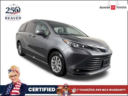 Used 2025 Toyota Sienna XLE