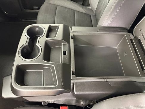 Used 2024 GMC Sierra 1500 SLE RWD image 29
