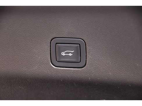 Used 2021 Chevrolet Suburban High Country w/ Premium Package image 24