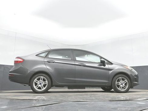 Used 2017 Ford Fiesta SE FWD image 33