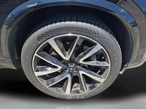 Used 2023 Volvo XC90 B5 Plus w/ Protection Package Premier AWD/4WD image 11