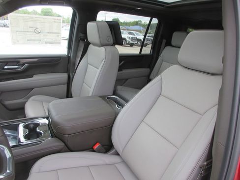 New 2026 GMC Yukon XL Elevation w/ Elevation Premium Package AWD/4WD image 12