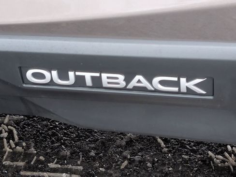 Used 2022 Subaru Outback Premium image 13