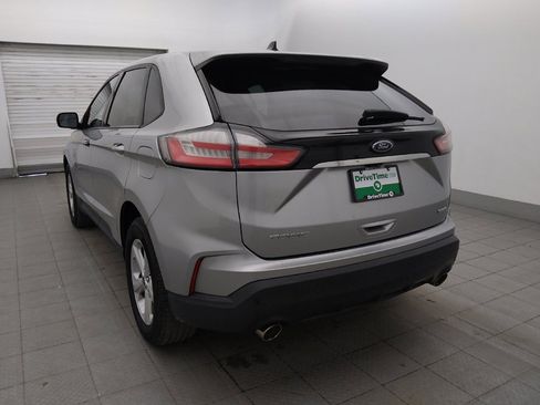Used 2020 Ford Edge SE FWD image 5