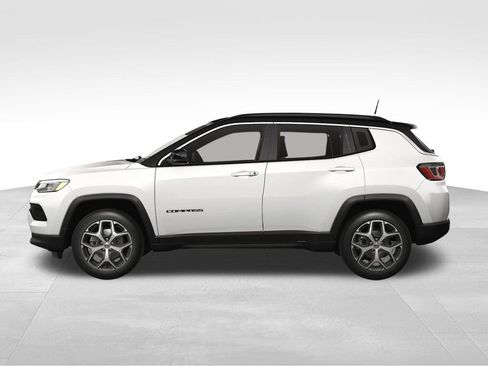New 2025 Jeep Compass Limited image 3