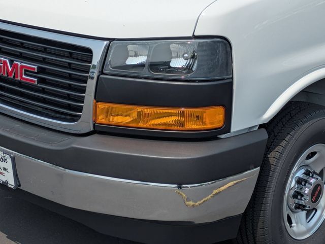 New 2026 GMC Savana 2500 w/ Chrome Appearance Package RWD image 9