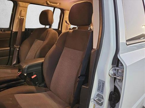 Used 2016 Jeep Patriot Sport w/ Power Value Group image 17