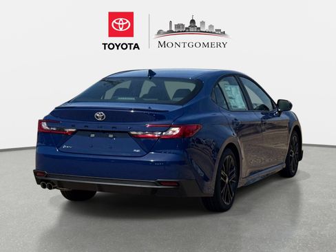 New 2026 Toyota Camry SE FWD image 3
