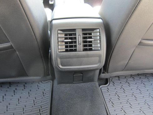 Used 2020 Volkswagen Arteon SE image 18