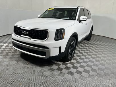 Used 2023 Kia Telluride EX w/ EX Captain's Chair Package
