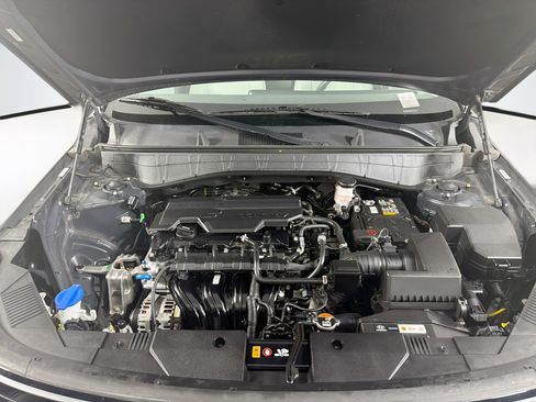 Used 2025 Hyundai Kona SEL FWD image 34