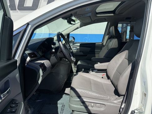 Used 2016 Honda Odyssey EX-L image 9