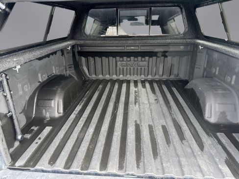 Used 2021 GMC Sierra 1500 SLT image 32