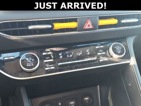Used 2023 Hyundai Sonata Limited image 19
