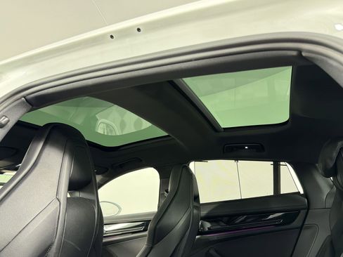 Certified 2024 Porsche Panamera image 19