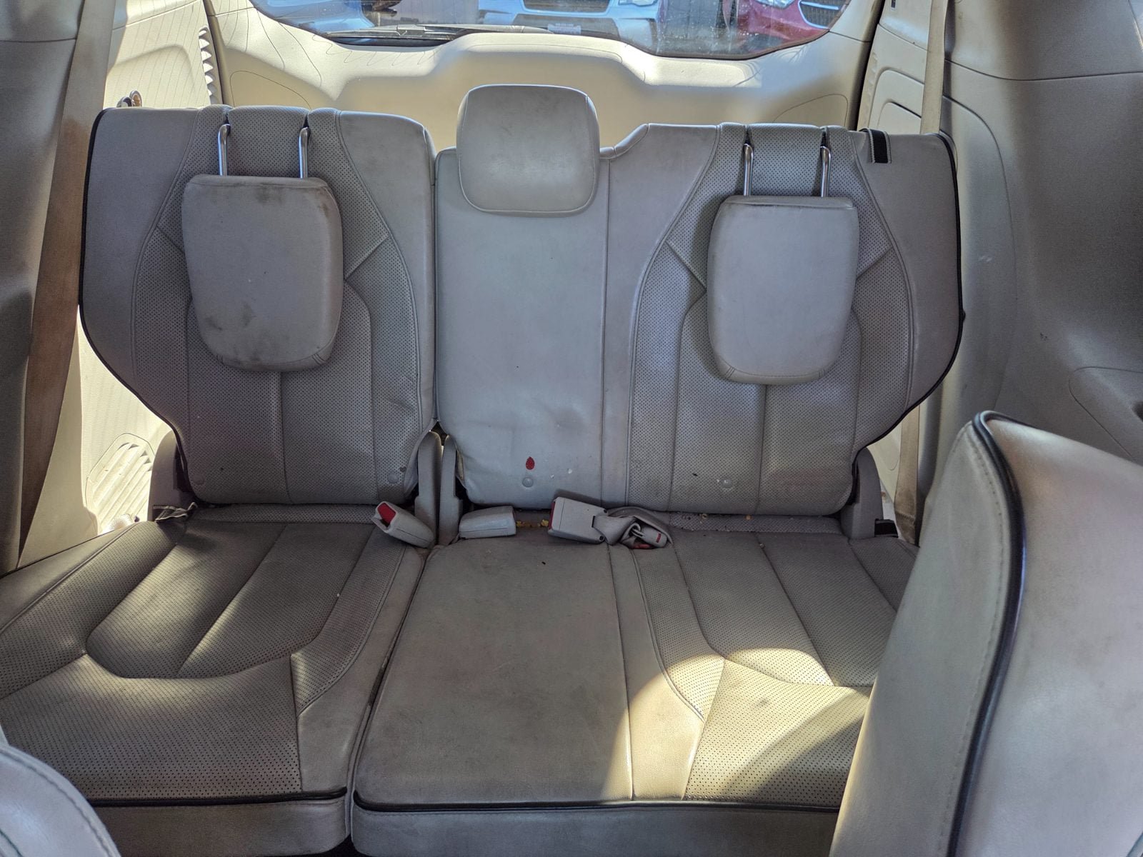 Used 2018 Chrysler Pacifica Limited w/ Advanced Safetytec Group FWD image 8