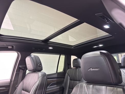 Used 2025 Buick Enclave Avenir w/ Trailering Package, 5000 lbs. AWD/4WD image 40