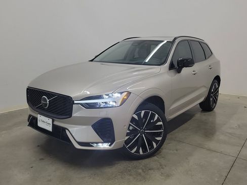 New 2026 Volvo XC60 B5 Ultra w/ Protection Package Premier AWD/4WD image 32